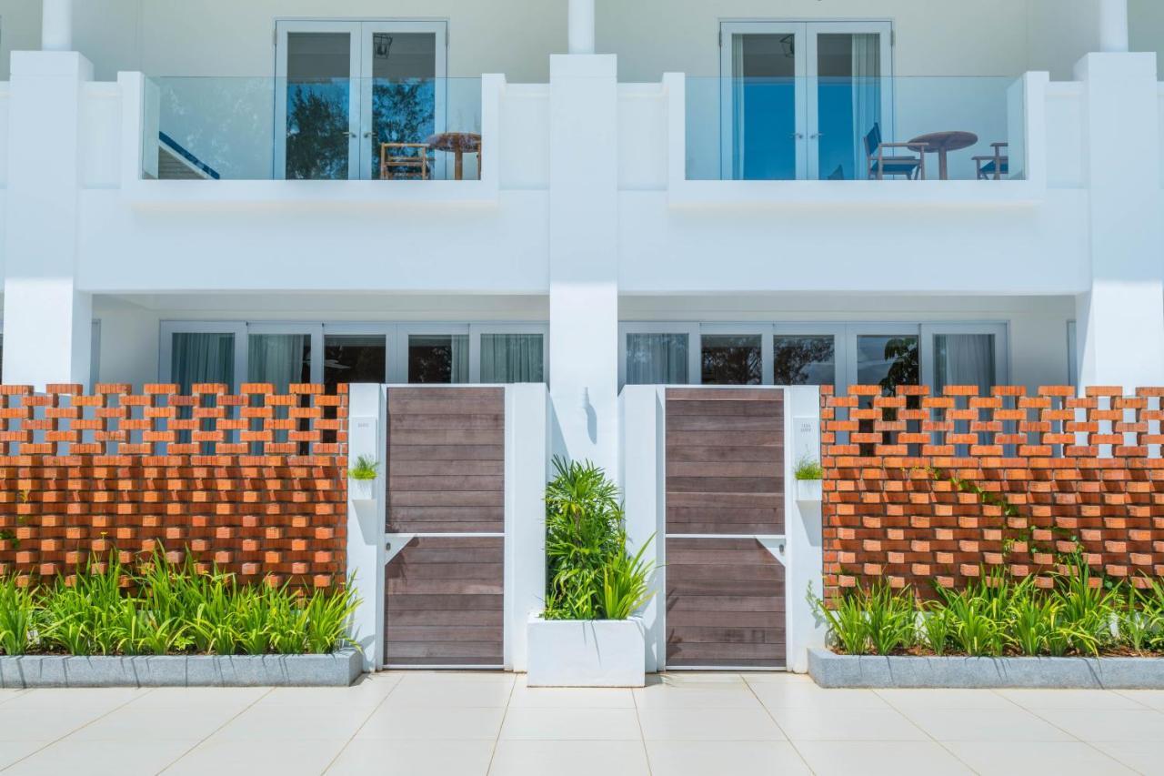 Cove 55 Hotel Сантубонг Екстериор снимка
